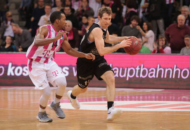 媒体上引发 媒体上引发